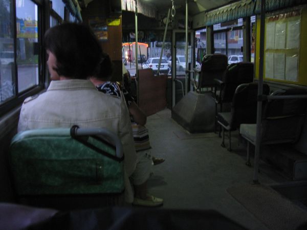 Vladivostokkilainen linja-auto sisältäpäin.